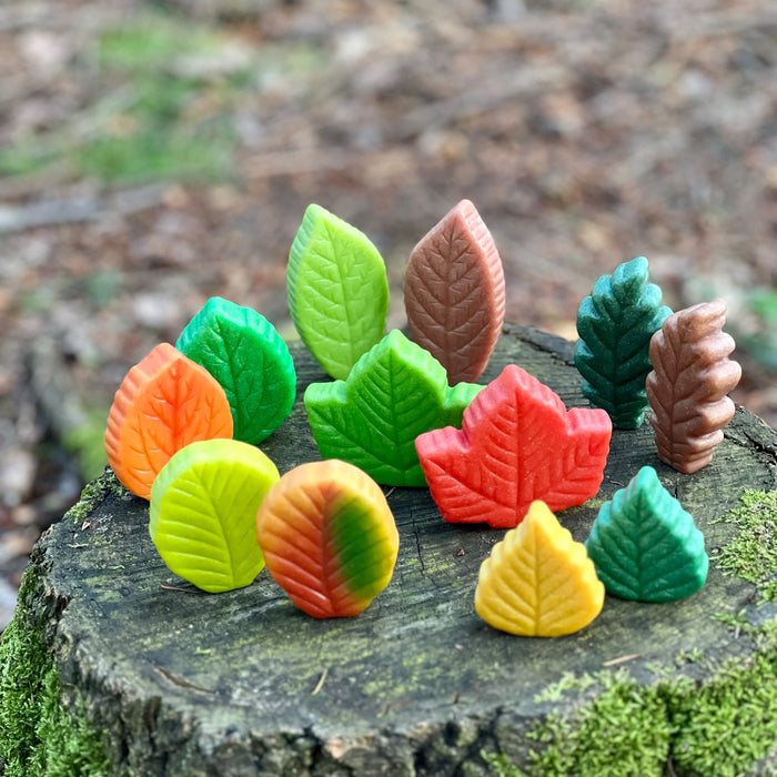 Yellow Door YUS1218 Sensory Play Stones - Leaves - Set of 12